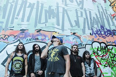 Video premiera DEMISE OF THE CROWN 'We Are Invincible’